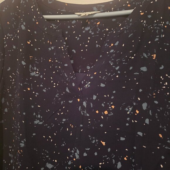 Ladies blouse - Picture 2 of 5